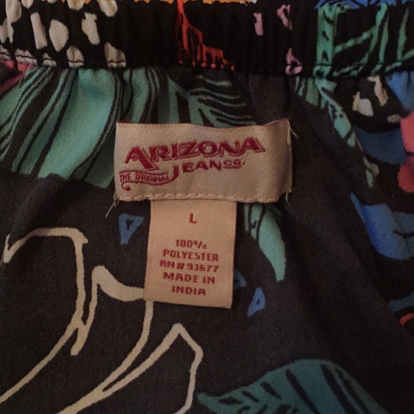 Off the shoulder crop top - Picture 2 of 3